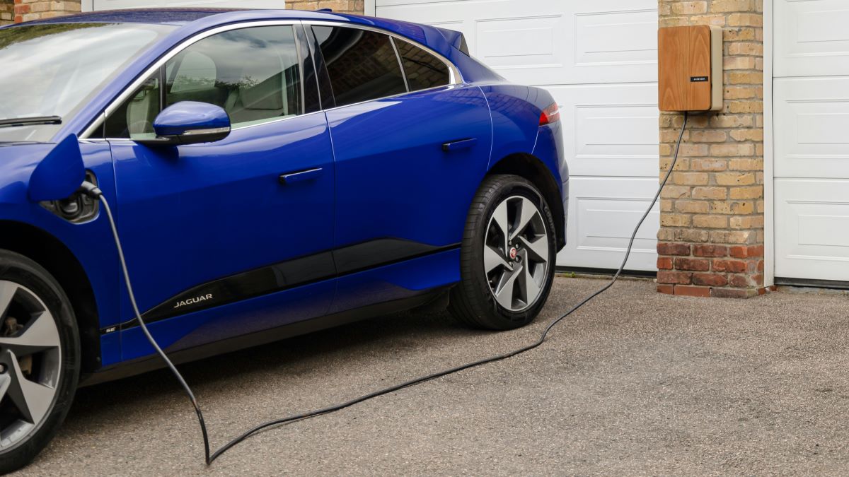 AC and DC EV charging